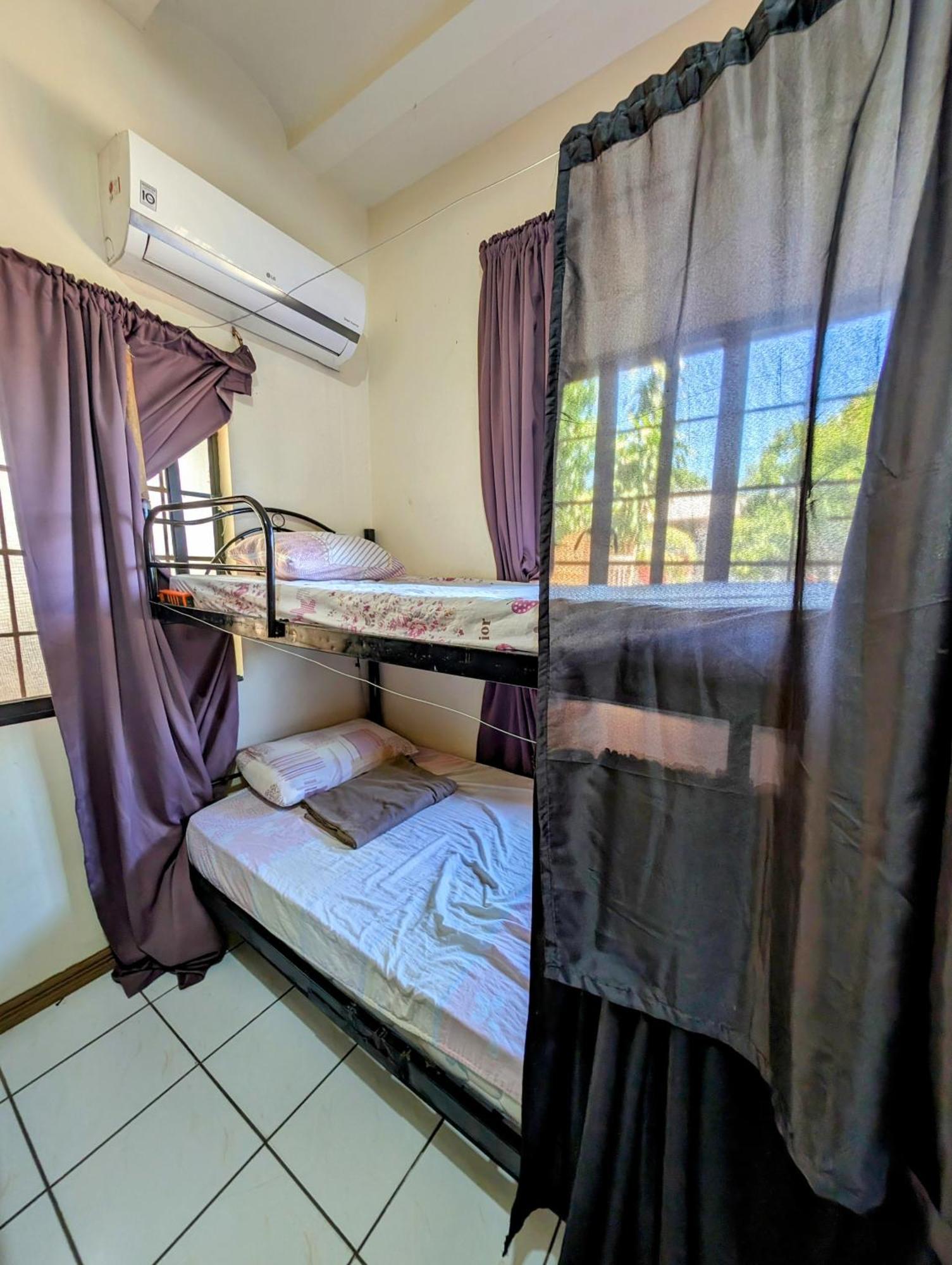 Screaming Gecko Hostel Air-Con Busuanga Exterior foto